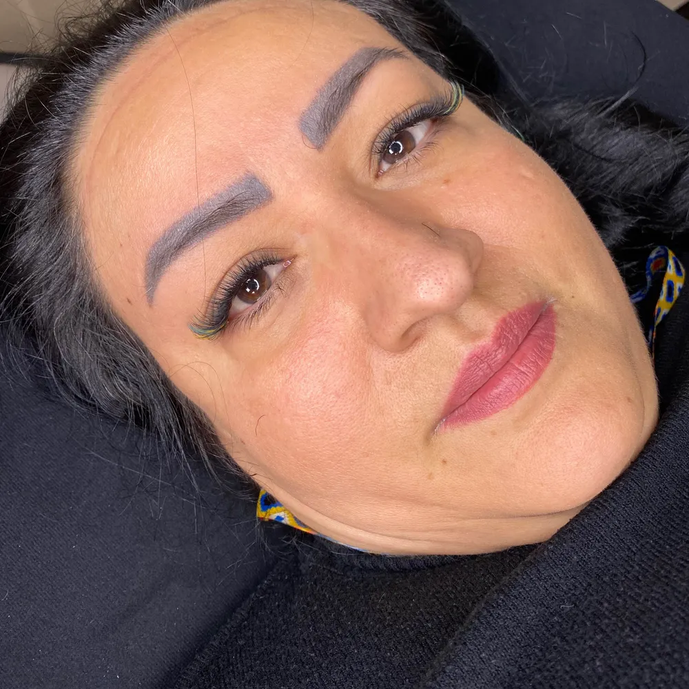 اکستنشن مژه 