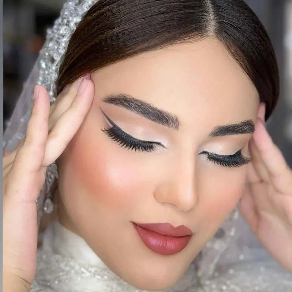 میکاپ عروس دخترونه لایت