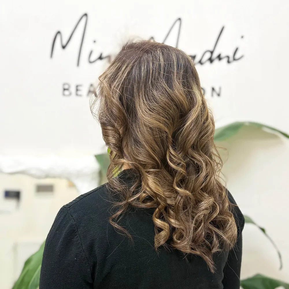 خدمات تخصصی عروس رنگ و لایت و..