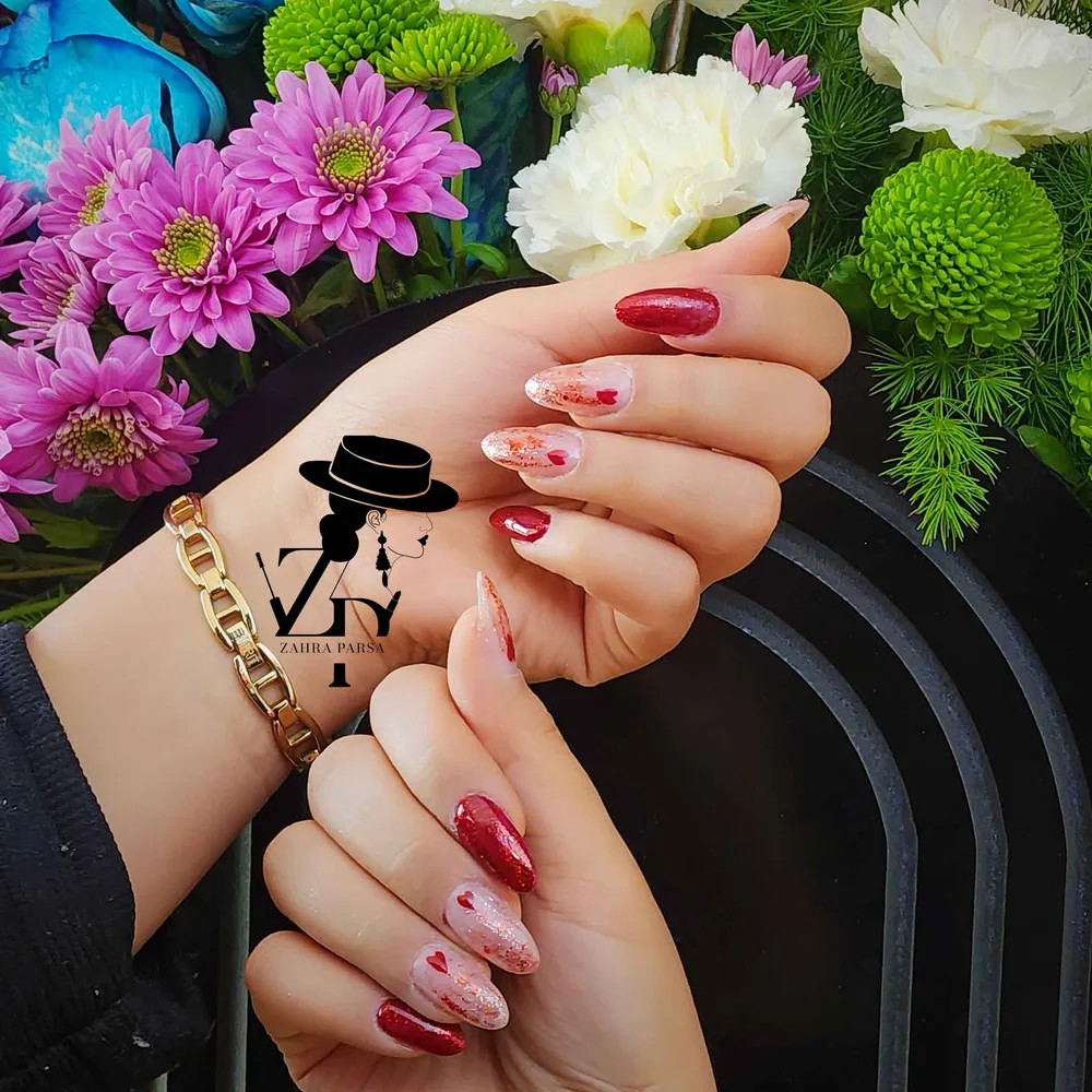 کاشت ناخن،  طراحی ناخن، ترمیم لاک ژل