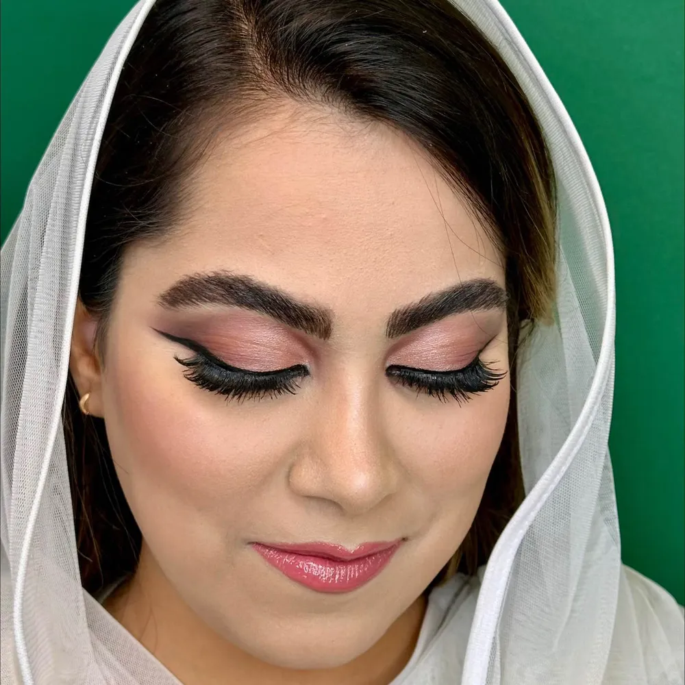 میکاپ دخترانه