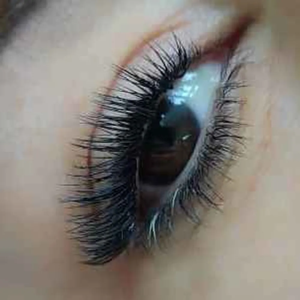 اکستنشن مژه 