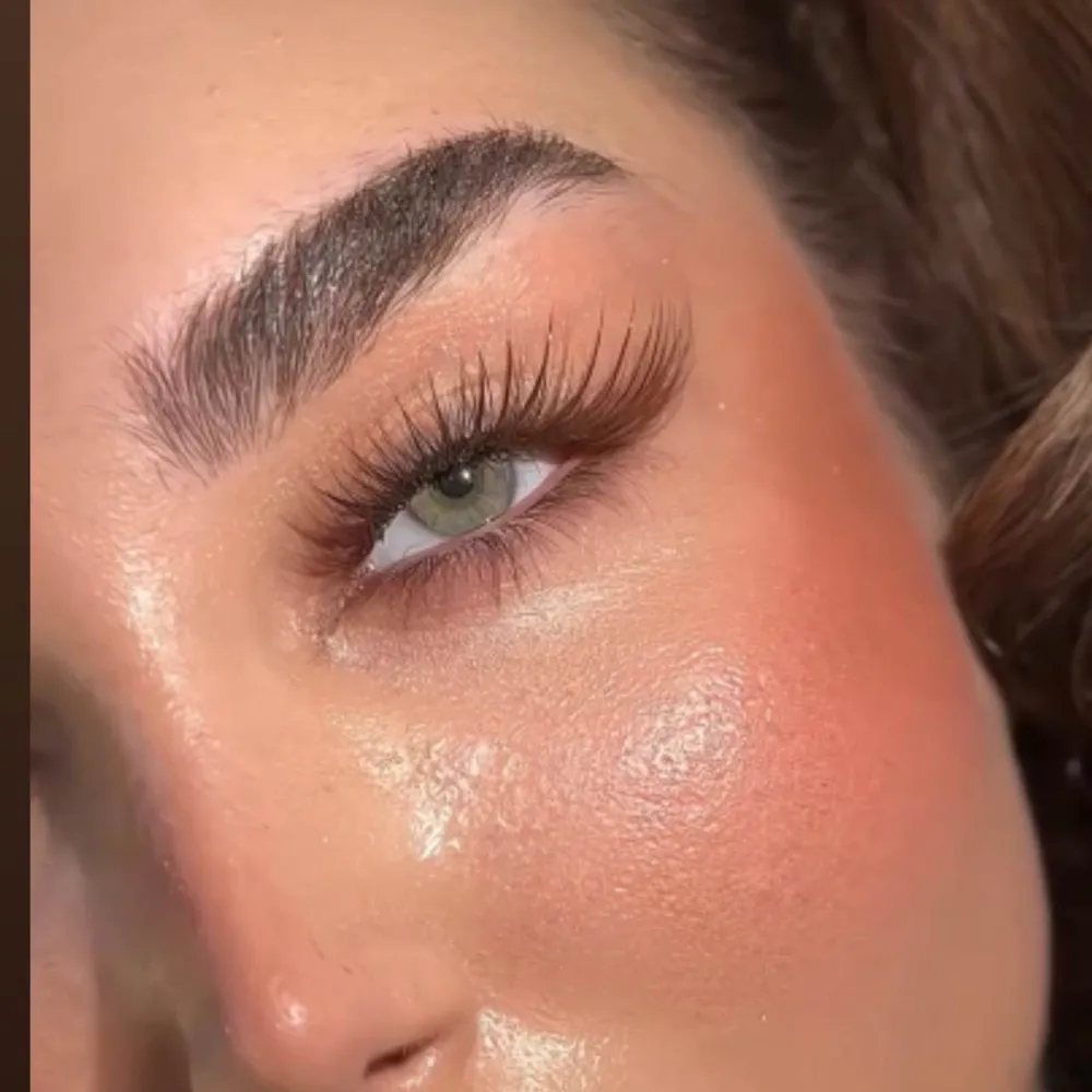 اکستنشن مژه لیفت و لمینت مژه و ابرو 
