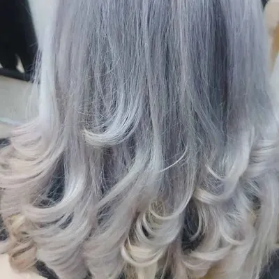 زینب اسداللهی