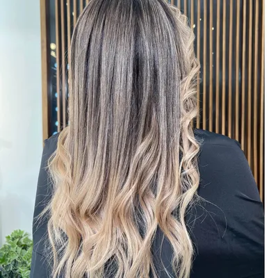 الناز  شط زاده