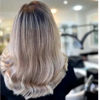 آتنا بهاری