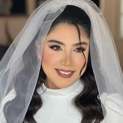 نیوشا نامداریان