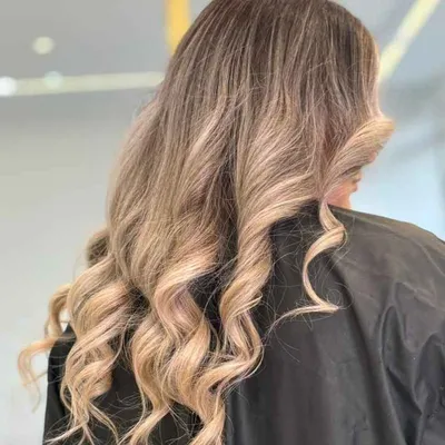 آیناز  جبه دار 