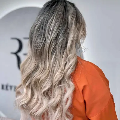 نگار وفائی نیا