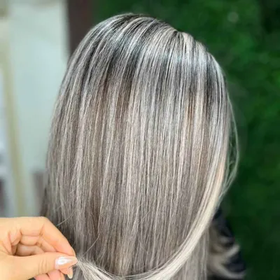 صنم جعفرنژاد 