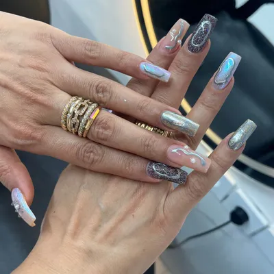 سالن زیبایی رز و یاس