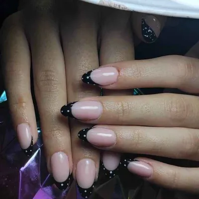 نگارینه و آموزشگاه فنی حرفه ای ملیحه زحمتکش